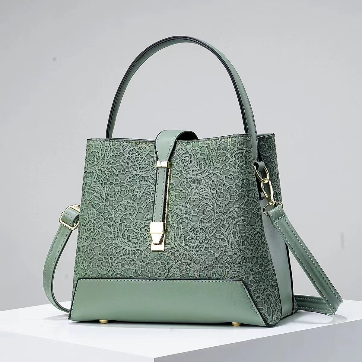 Neue Luxus-Einkaufstasche aus  – Luxury Bags Office Bewertung und Preis