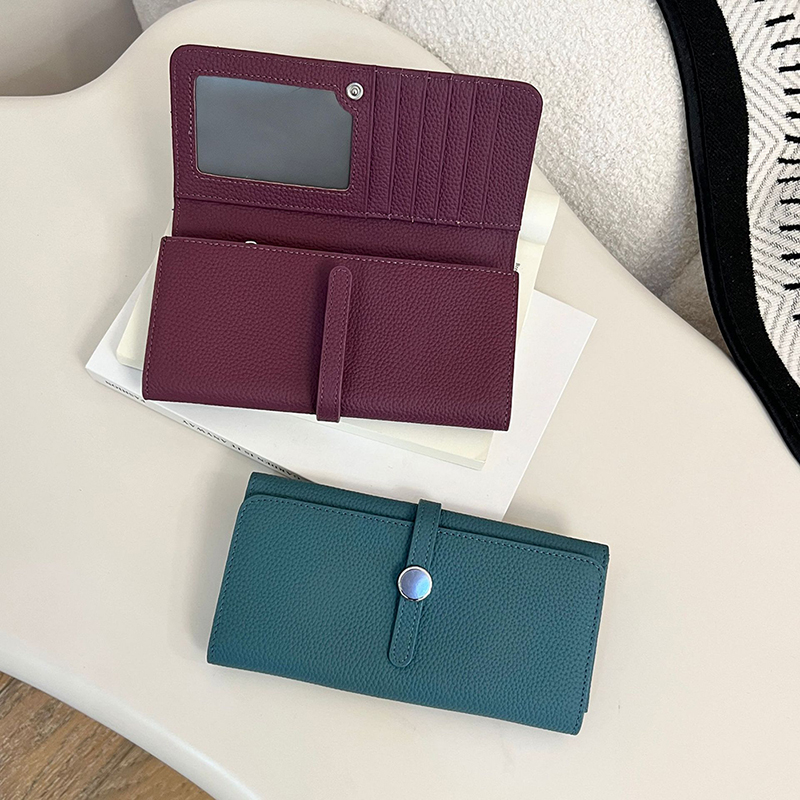 Luxuriöse Damen-Geldbörse aus  – Luxury Bags Names Bewertung und Preis