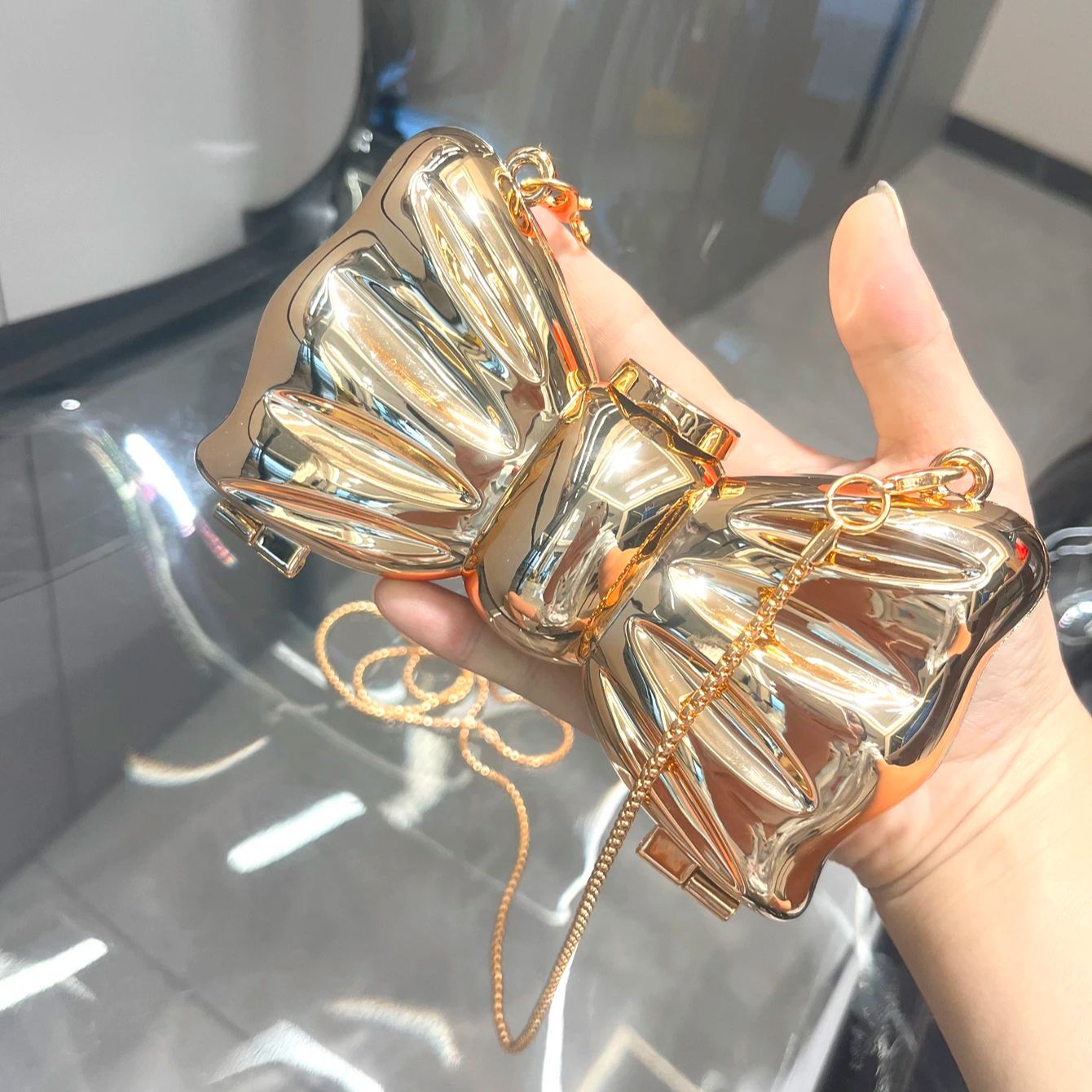 Goldene Abendtasche, Geldbörse – Luxury Bags Brand Bewertung und Preis