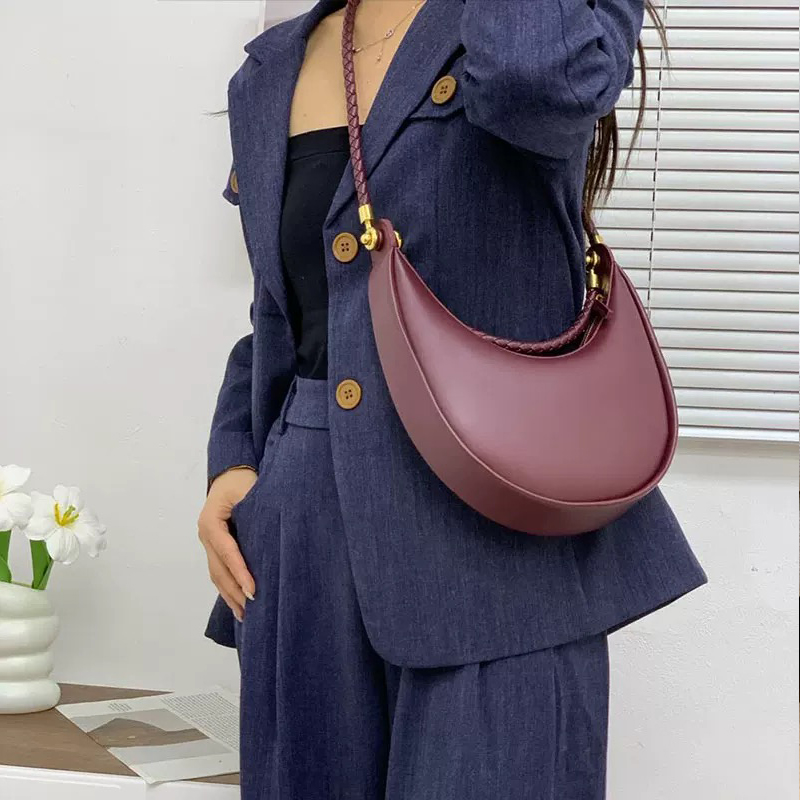 Klassische runde, schmale Mond – Luxury Bags Of 2026 Bewertung und Preis